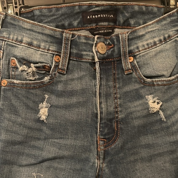 Aeropostale Skinny jeans. Size 2 short - Picture 4 of 9
